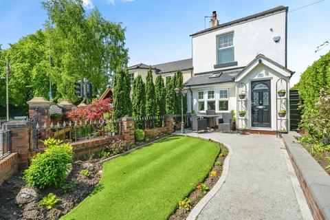 2 bedroom semi-detached house for sale, Cronton Road, Widnes