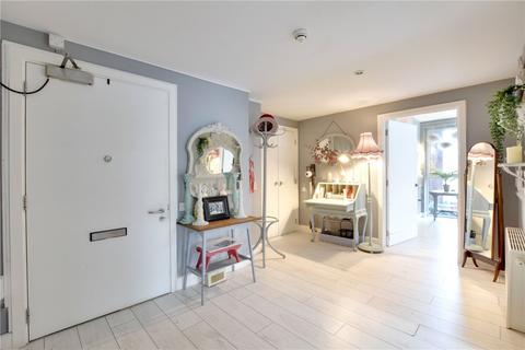 2 bedroom apartment for sale, Halton Court, 5 Cranfield Walk, Blackheath, London, SE3