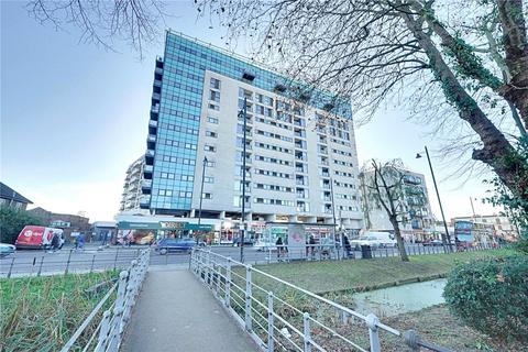 2 bedroom flat for sale, Pinnacle House, 6a Southbury Road, Enfield, EN1