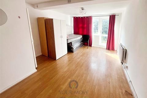 2 bedroom maisonette for sale, Plumstead High Street, London SE18