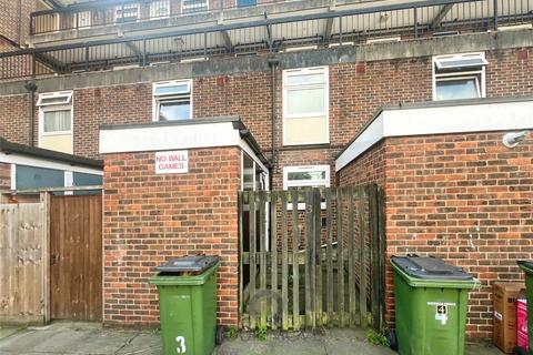 2 bedroom maisonette for sale, Plumstead High Street, London SE18