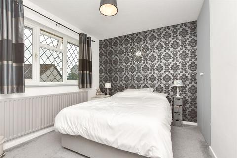 70 Bakers Way, Capel, Dorking, RH5 5JS