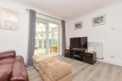 70 Bakers Way, Capel, Dorking, RH5 5JS