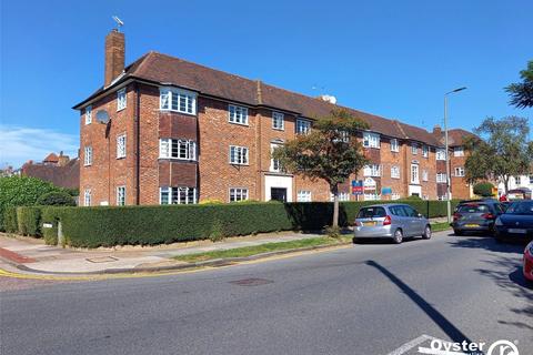 3 bedroom apartment to rent, Ossulton Way, London, N2