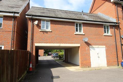 2 bedroom property for sale, Royal Drive, Bordon