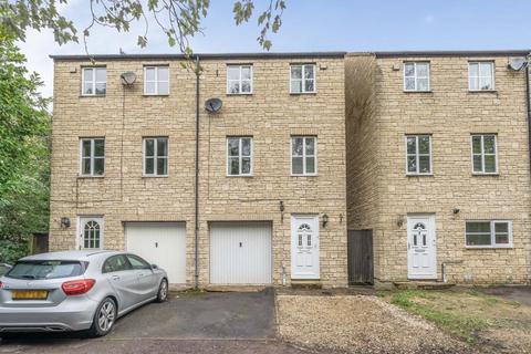 3 bedroom semi-detached house for sale, Bicester,  Oxfordshire,  OX26