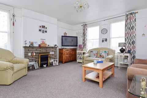 2 bedroom apartment for sale, Canterbury Road, Herne Bay