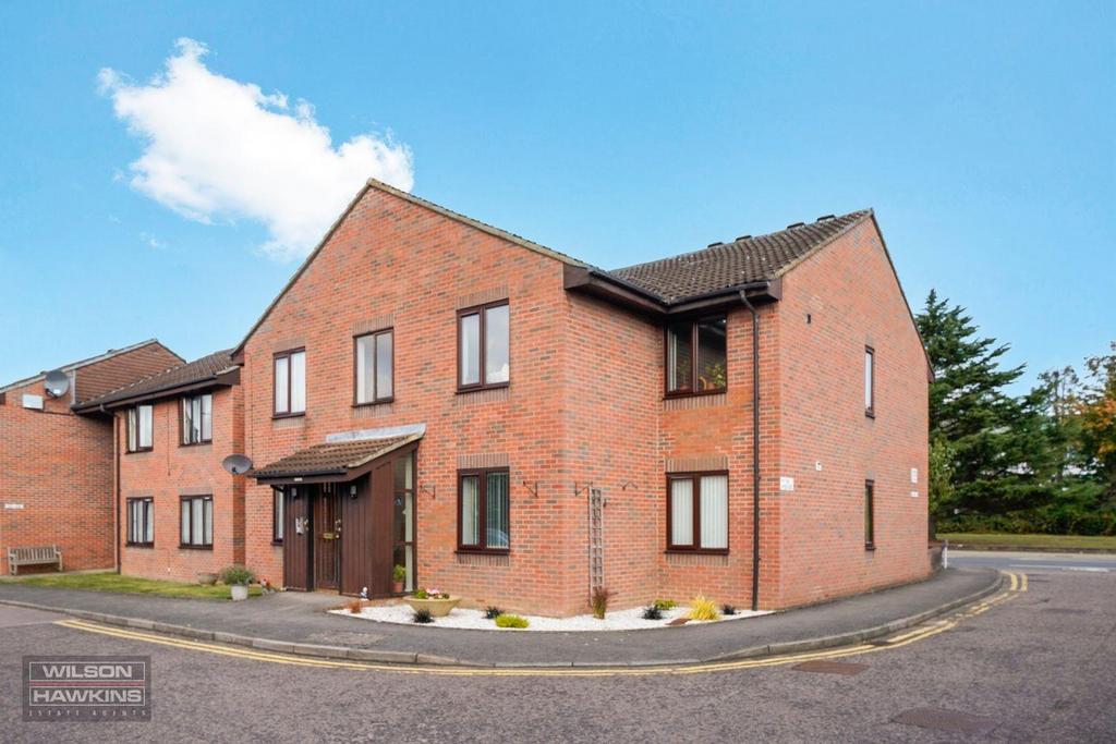 37 Betjeman Close - cy9 NP3 C16 Bve FLZEs DDO.jpg