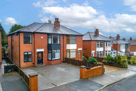 4 bedroom semi-detached house for sale, Linden Avenue, Ramsbottom, Bury