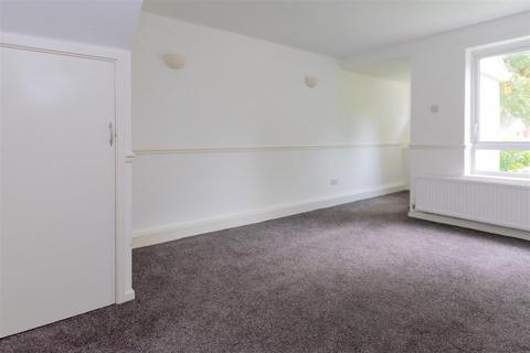 66 Okehampton Crescent, Nottingham, NG3 5SE