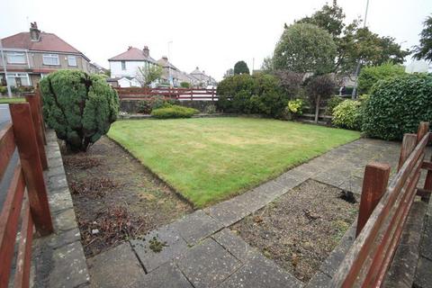 4 bedroom semi-detached house for sale, Wrose Road, Shipley BD18
