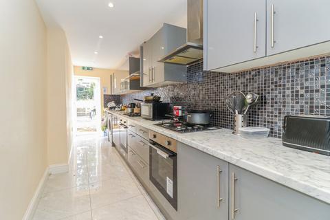 7 bedroom terraced house for sale, Bellingdon Road, Chesham, Buckinghamshire, HP5