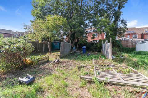 7 bedroom terraced house for sale, Bellingdon Road, Chesham, Buckinghamshire, HP5