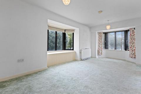 1 bedroom flat for sale, Castle Hill Avenue, Folkestone CT20