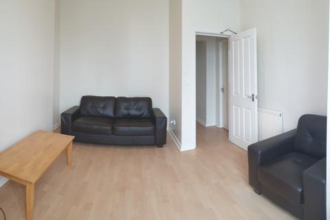 1 bedroom flat to rent, slade lane