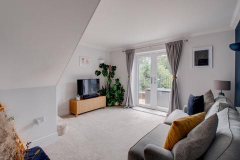 2 bedroom end of terrace house for sale, Meadow View Close, Bromsgrove, Worcestershire, B60