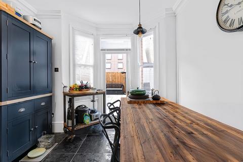 39 Keston Road, London, N17 6PJ