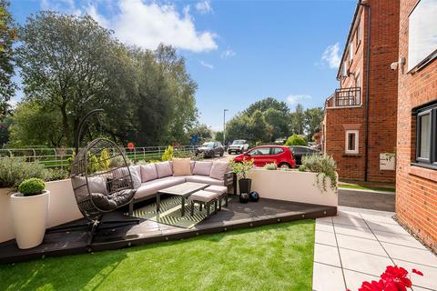 4 bedroom house for sale, Millington Gardens, Lymm WA13