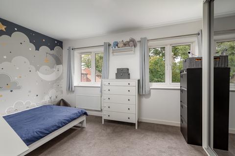 11 Barnham Close, Crawley, RH10 3ZN