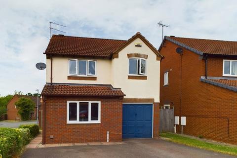 Purleigh Avenue, Worcester, Worcestershire, WR4