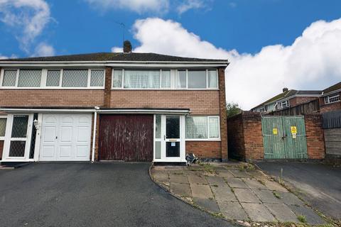 3 bedroom semi-detached house for sale, 2 Winchester Rise, Dudley, DY1 2SE