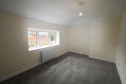 2 bedroom end of terrace house to rent, Northside, Salisbury SP4