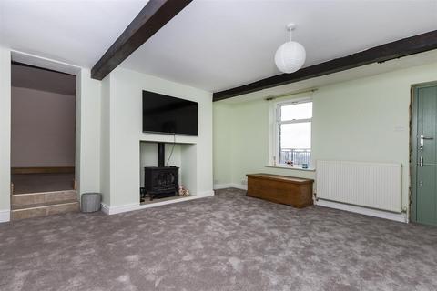 3 bedroom end of terrace house for sale, Forest Hill Road, Halifax HX4