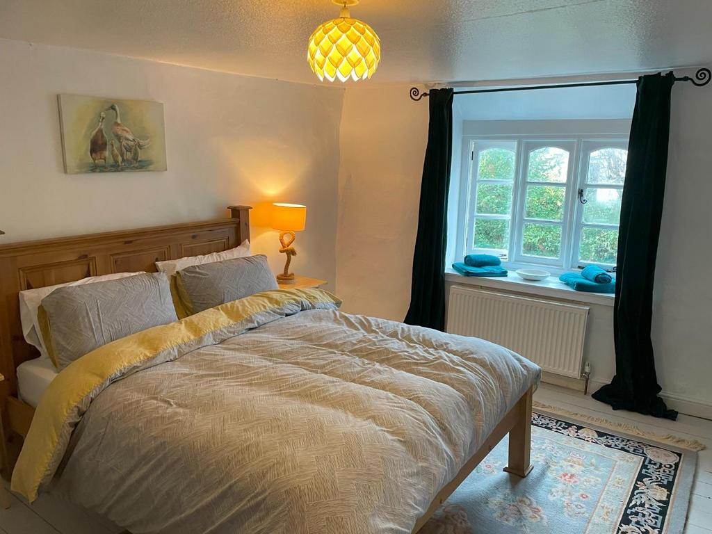 12. Master Bedroom.jpg