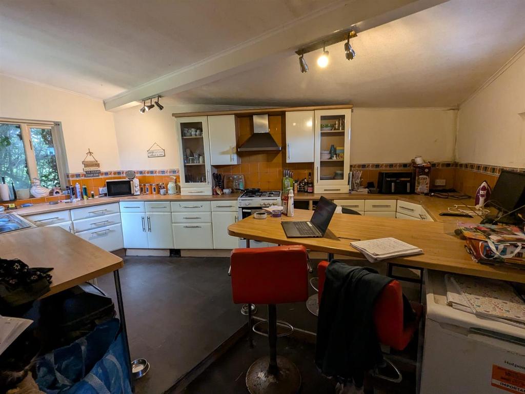 111, Laburnum Place Apperley Bridge... 16 bed house for sale £895,000