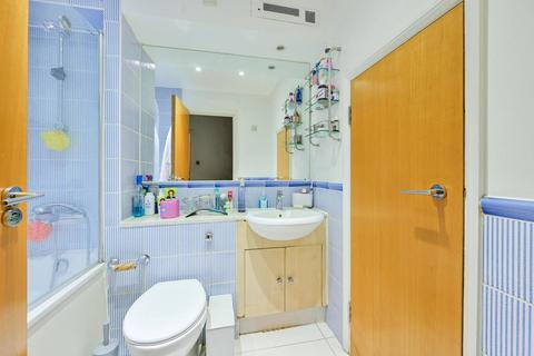 1 bedroom flat for sale, Belvedere Road, South Bank, London, SE1