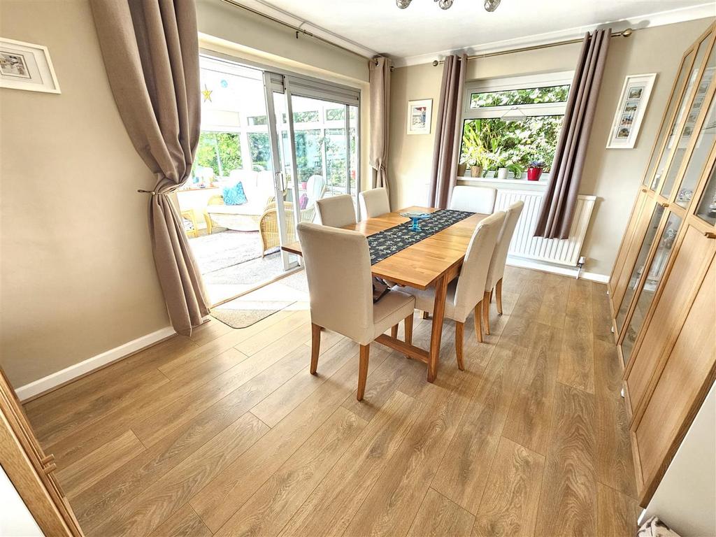Dining Room.jpg