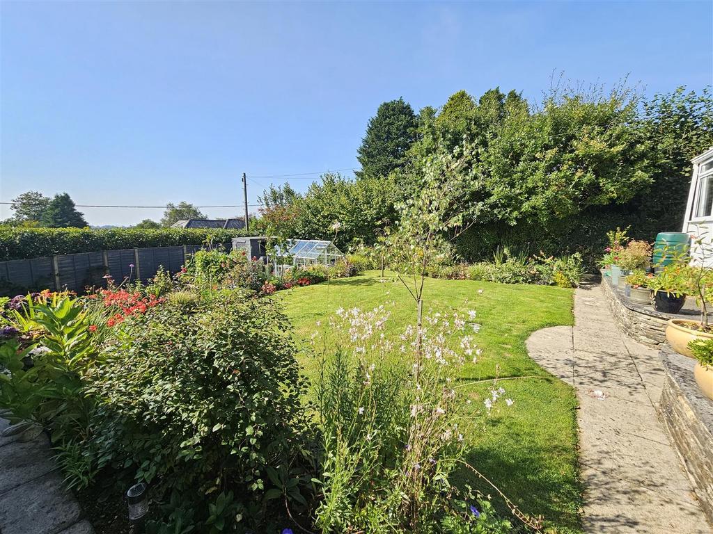 Garden 1.jpg