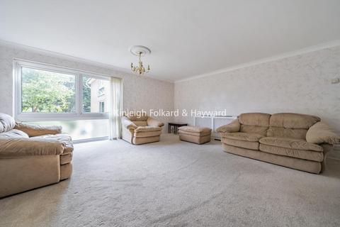 2 bedroom flat for sale, Lucerne Close, Palmers Green