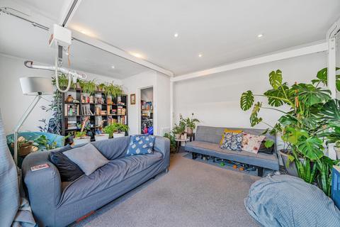 31 Esmeralda Road, London, SE1 5RJ