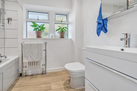 31 Esmeralda Road, London, SE1 5RJ