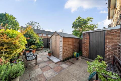31 Esmeralda Road, London, SE1 5RJ