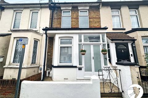 3 bedroom terraced house to rent, May Road, Gillingham, Kent, ME7