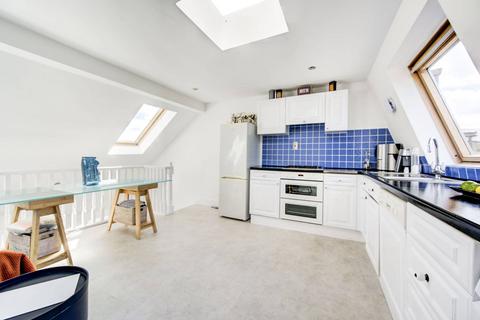 2 bedroom flat to rent, Bronsart Road, Fulham, London, SW6