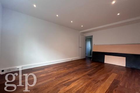 1 bedroom flat to rent, Dean Street W1D