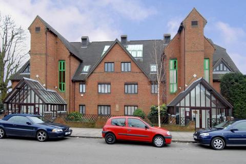 2 bedroom flat for sale, St Lukes Court,  Mountfield Road,  N3