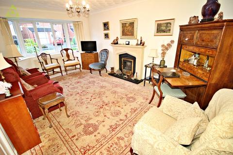 17 Farleigh Close, Westhoughton, Bolton, BL5 3ES