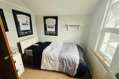 71 Newbury Road, Bromley, BR2 0QN