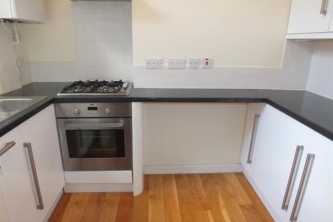 1 bedroom flat for sale, Shirlock Road, Hampstead