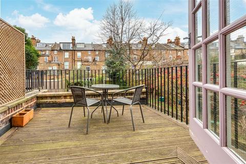 First Floor Flat, 19 Shirlock Road, London, NW3 2HR