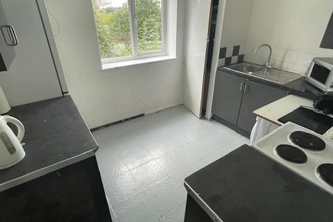 2 bedroom flat to rent, Hertford Road, Edmonton, N9