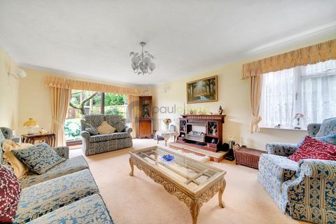 6 Hamilton Close, Purley, CR8 1AW