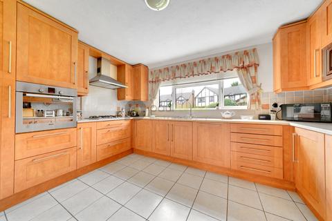 6 Hamilton Close, Purley, CR8 1AW
