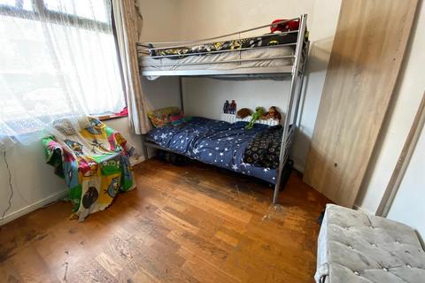 2 bedroom terraced house for sale, Broad Street, Dagenham