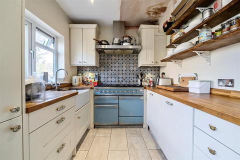 4 bedroom semi-detached house for sale, Lonsdale Road, South Norwood, London