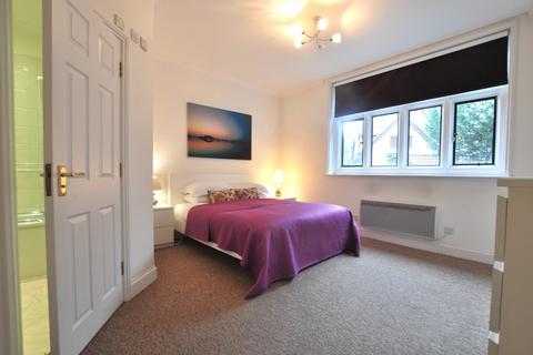 2 bedroom apartment to rent, Ferry Lane, Staines-upon-Thames TW19